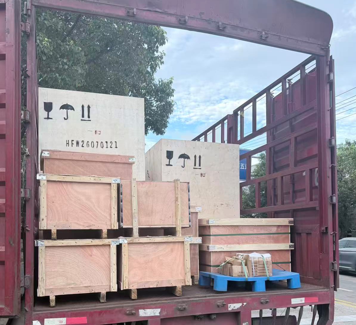 Acessórios para solda de soquete, flanges SAE e conectores hidráulicos enviados para o Vietnã